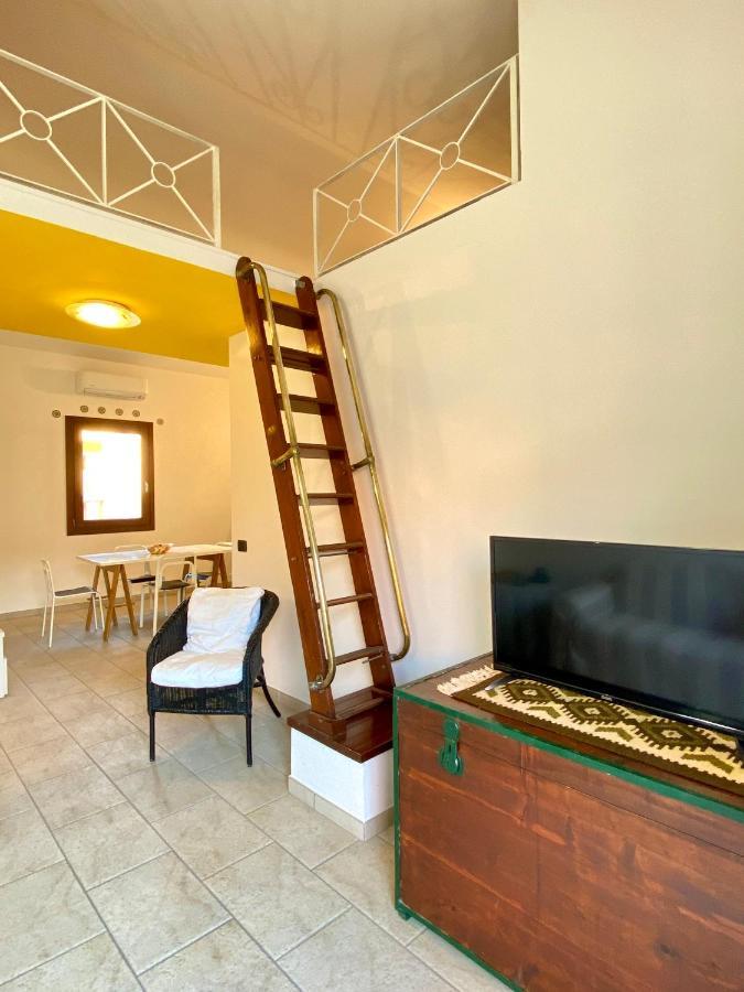 Villa Cala Gavetta Marina Loft La Maddalena  Exterior foto